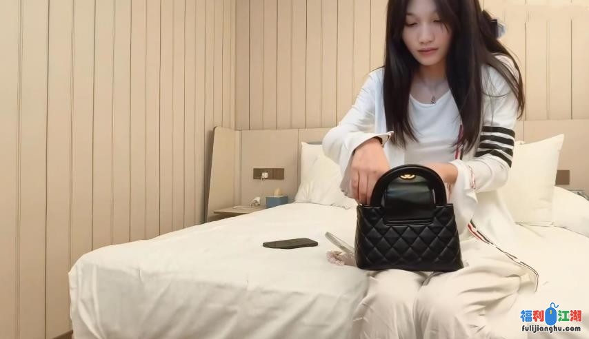 战神强哥4-约操07年在校高中生，约的时候经纪人说她还在…[某房原版]【1190M】